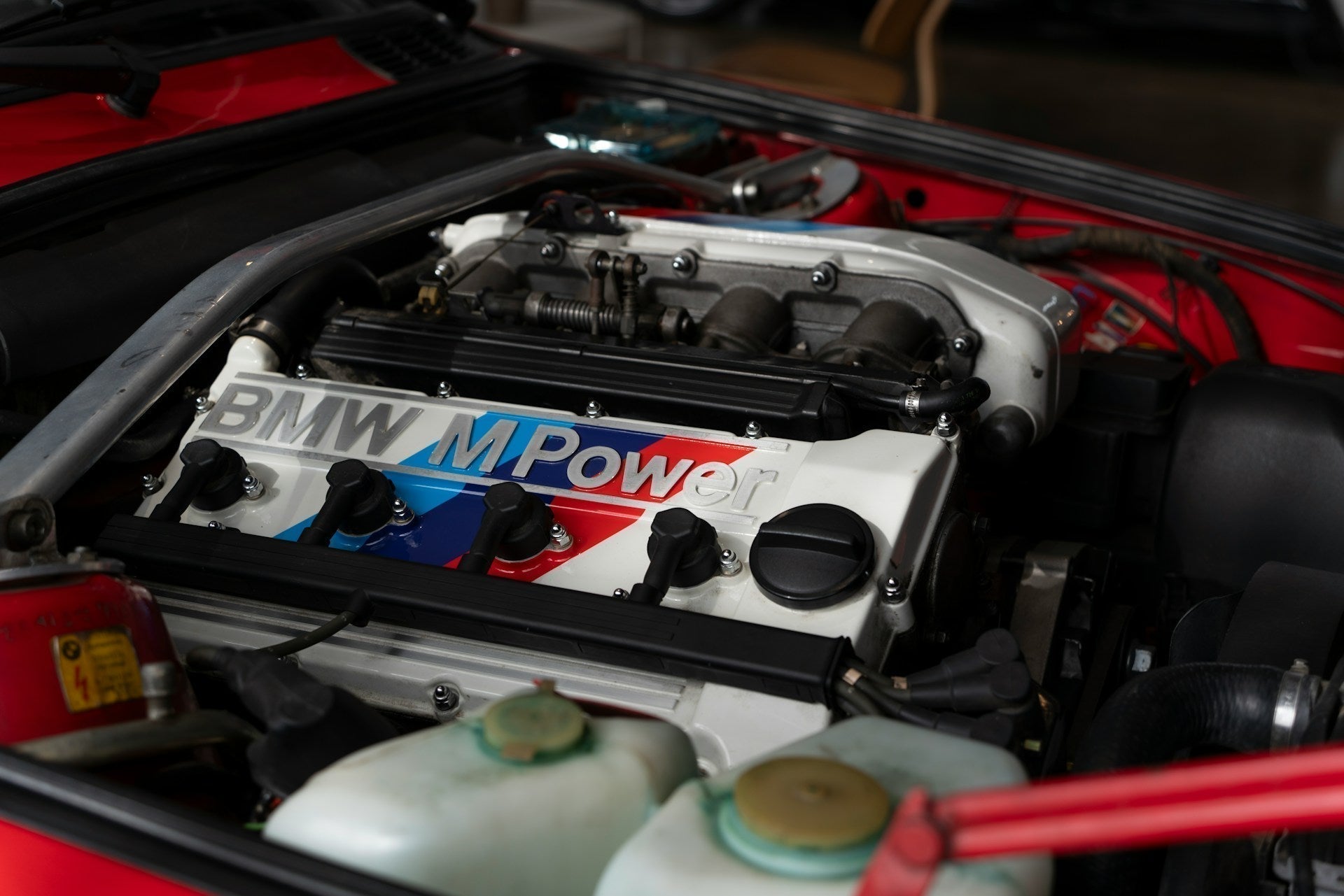 Guide Complet des Codes Moteurs BMW : Histoire et Légendes - ChevauxVapeur